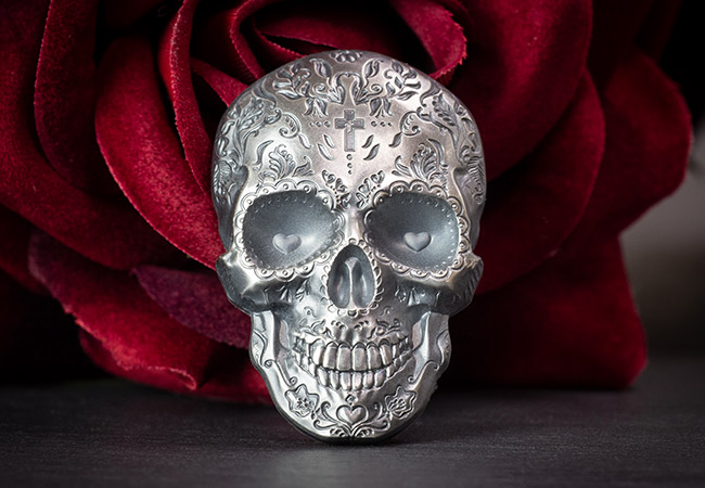 2018 Day of the Dead Antique Silver Skull Shaped Coin Reverse Lifestyle2 - Vote for your favourite coin of 2018