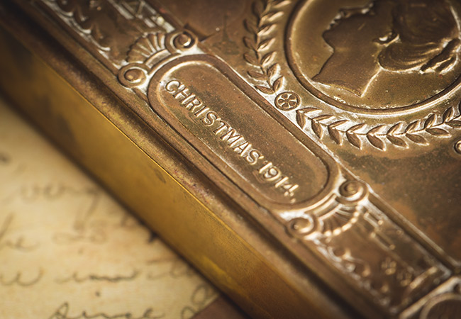 The 100 year old tin that was delivered to ‘every sailor afloat and every soldier at the front’… UK 1914 WWI Christmas Princess Mary Tin Silver Five Coin Set4 - The 100 year old tin that was delivered to ‘every sailor afloat and every soldier at the front’…