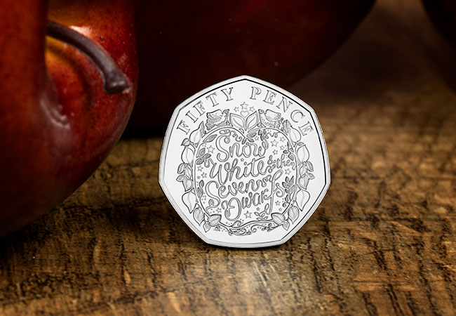LS Guernsey Pantomime BU 50p Snow White Lifestyle - Curtains Up! FIVE Brand New Christmas Panto 50p Coins revealed...