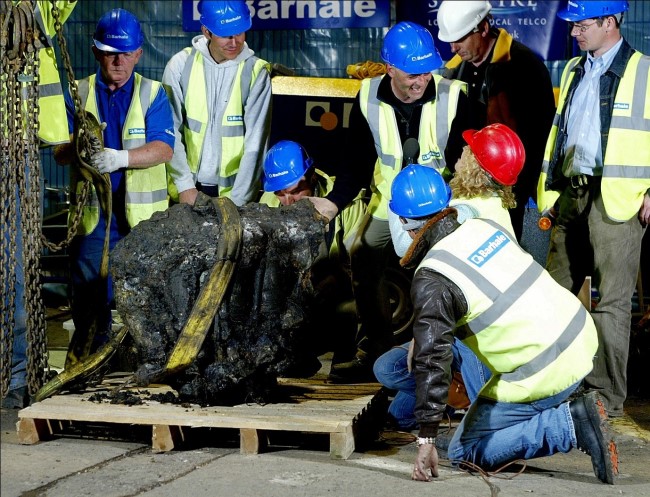 The day a Hawker Hurricane SAVED Buckingham Palace engine uncovered - The day a Hawker Hurricane SAVED Buckingham Palace