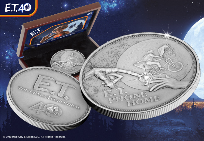 E.T. Silver 5oz Commemorative Obverse Reverse with Display Box - PHONE HOME! E.T. The Extra-Terrestrial brought to life on FIVE Brand New Coins