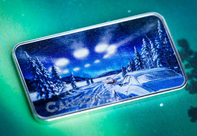 Discover the secrets of Canada’s unexplained phenomena with the BRAND-NEW 1oz Silver coin! Yukon Encounter Close up 02 - Discover the secrets of Canada’s unexplained phenomena with the BRAND-NEW 1oz Silver coin!