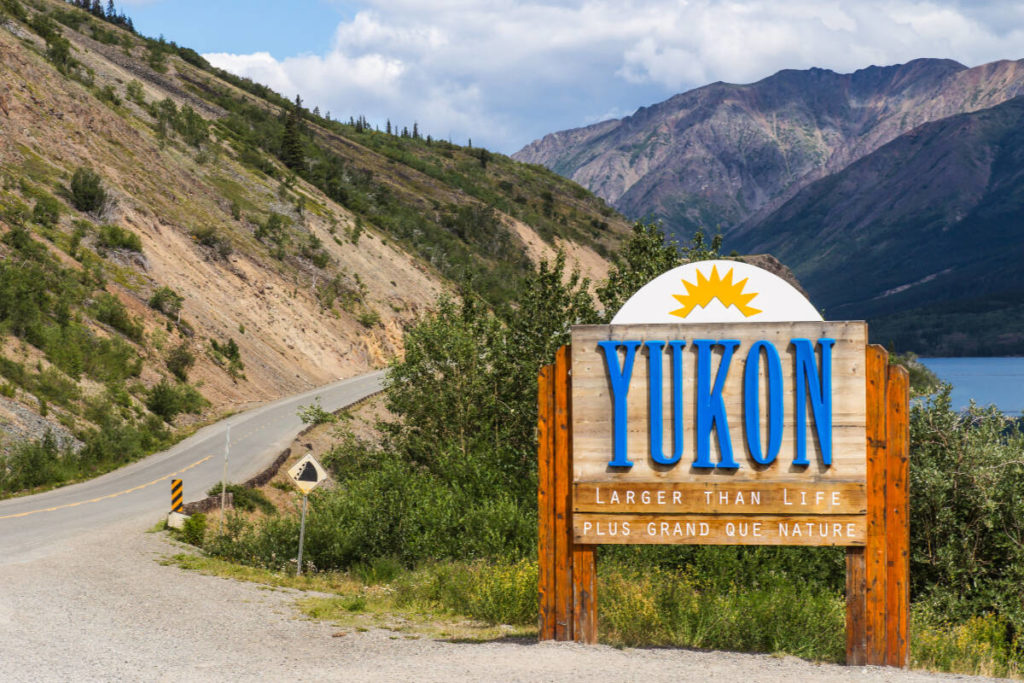 Yukon Sign - Discover the secrets of Canada&#8217;s unexplained phenomena with the BRAND-NEW 1oz Silver coin!